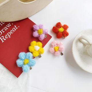 Yarn Flower Hair Clip
