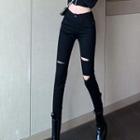 Ripped Crop Jeans