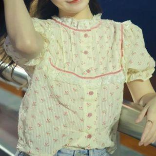Puff-sleeve Floral Blouse Top - One Size