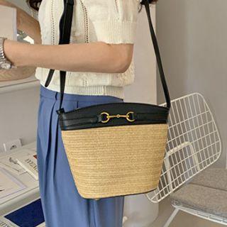 Horse-bit Sedge Shoulder Bag