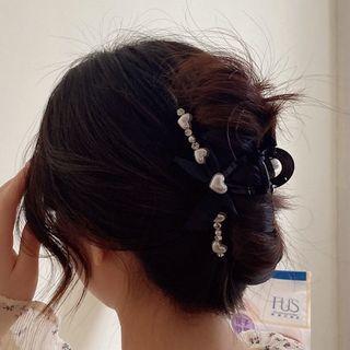 Heart Faux Pearl Hair Clamp Black & White - One Size