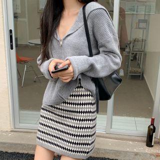 Long-sleeve Hooded Plain Knit Top