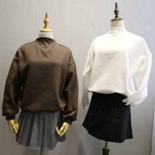 Plain Fleece-lined Sweatshirt