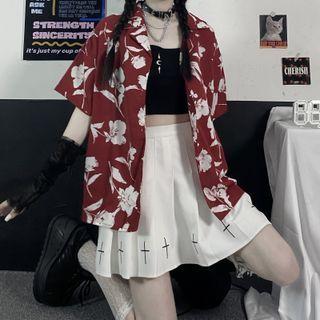 Short-sleeve Lapel Collar Flower-print Blouse Wine Red - One Size