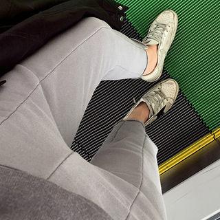 Cutout-hem Straight-cut Sweatpants