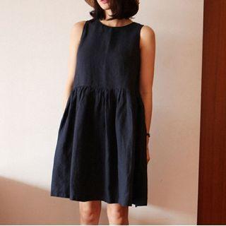 Sleeveless Crew Neck A-line Dress