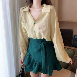 V-neck Shirt / Ruffle A-line Skirt