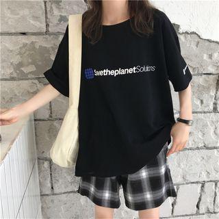Elbow-sleeve Letter T-shirt / Plaid Wide-leg Shorts