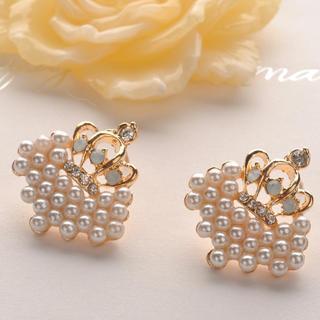 Crown Pearl Earring White - One Size
