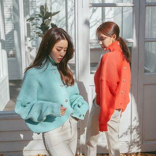 Turtleneck Buttoned Two-way Sweater