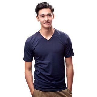 Fitted V-neck T-shirt
