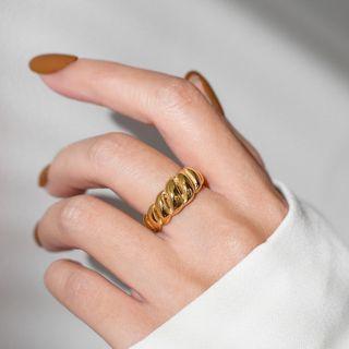 Twisted Wide Open Ring