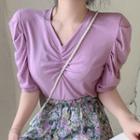 V-neck Short-sleeve T-shirt / Flower Print Mini A-line Skirt