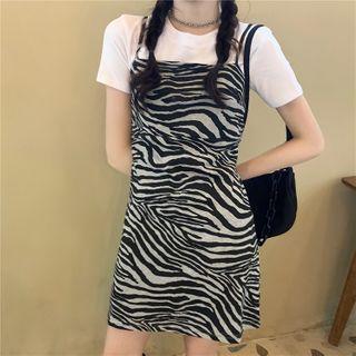 Short-sleeve Plain T-shirt / Zebra Printed Sheath Dress