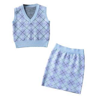 Argyle Sweater Vest / Mini Skirt