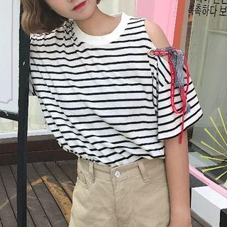 Cutout Shoulder Striped Short-sleeve T-shirt