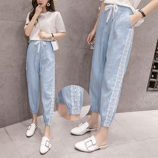 Lace Trim Cropped Jeans