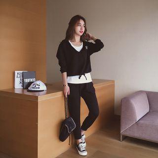 Set: V-neck Hoodie + Tank Top + Sweatpants