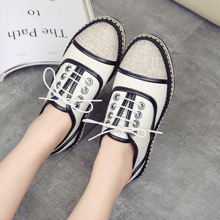 Contrast Trim Lace Up Shoes