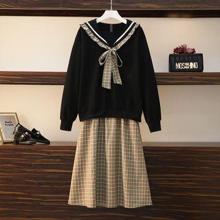 Ruffle Trim Sweatshirt / Pleated Skirt / Set