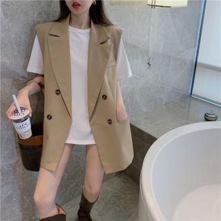 Plain Loose T-shirt / Double-breasted Vest Jacket