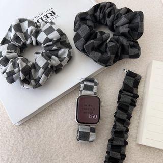 Set: Checkerboard Apple Watch Strap + Scrunchie