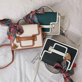 Contrast-trim Flap Zip Cross Bag