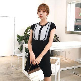 Lace Neckline Short-sleeve Dress Black - One Size