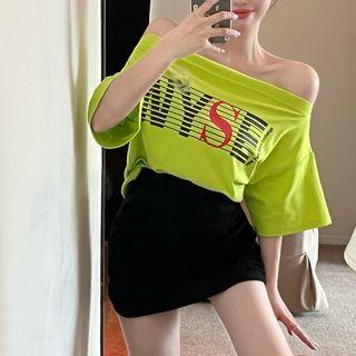 Elbow-sleeve Off-shoulder Lettering T-shirt / Mini Pencil Skirt