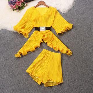 Set: Short-sleeve Ruffled Blouse + Shorts