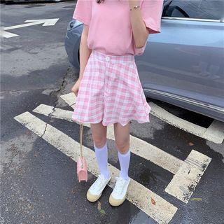 Plain Short-sleeve T-shirt / Check Shorts