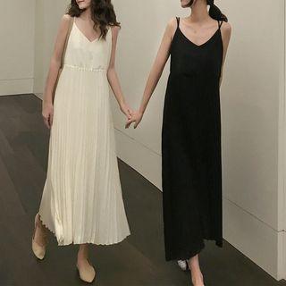 Spaghetti-strap Accordion Pleat Midi Chiffon Dress