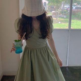 Puff Short-sleeve V-neck Open-back Plain Medium Maxi Dress