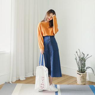 Buttoned Denim A-line Long Skirt