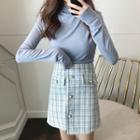 Mock-neck Long-sleeve T-shirt / Plaid A-line Skirt