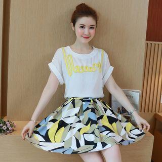 Set: Letter Applique Short Sleeve T-shirt + Printed A-line Skirt