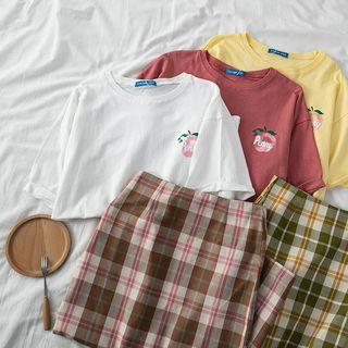 Short Sleeve Peach Print T-shirt / Check A-line Skirt