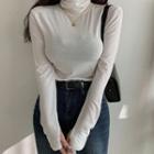 High-neck Thumb-hole T-shirt In 10 Colors