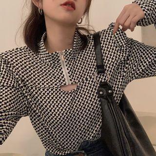 Long-sleeve Patterned Half-zip Cutout T-shirt