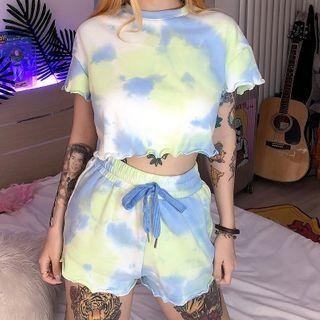 Set: Short-sleeve Tie Dye T-shirt + Shorts