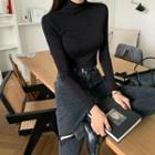 Basic High-neck Slim-fit Top