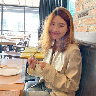 Collarless Buttoned Plaid Jacket