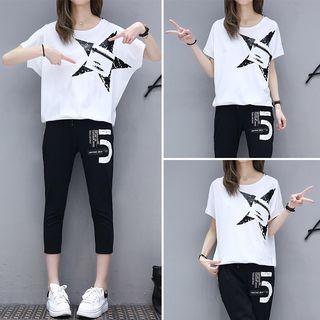 Set: Star Print Short Sleeve T-shirt + Lettering Cropped Pants