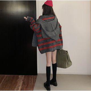Loose-fit Striped Knit Sweater / Shawl