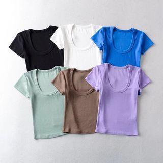Short Sleeve Scoop-neck Plain Crop Top
