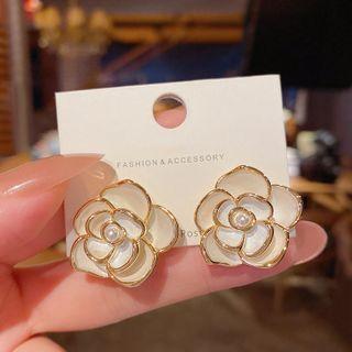 Flower Faux Pearl Alloy Earring Ndyz277 - Gold - One Size