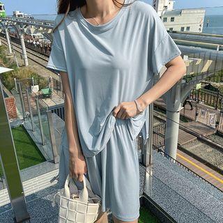 Set: Round-neck Plain T-shirt + Band-waist Shorts