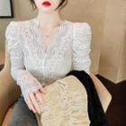 Plain V-neck Puff-sleeve Lace Top
