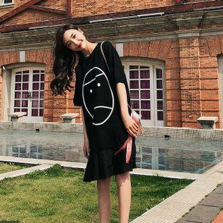 Print Elbow-sleeve Pleated Hem T-shirt Dress