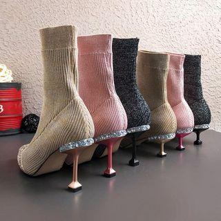 Pointy Toe Knit Short Boots
